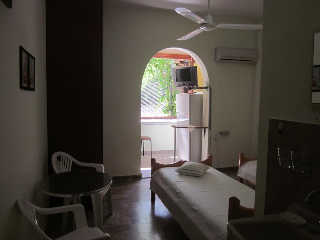 Gialtra Tina Rooms חדר תמונה